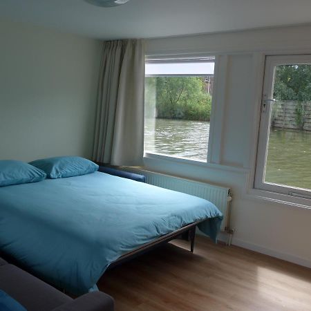 Apartament Houseboat In The Center, 5 Min Walk To Tropical Museum, Free Wifi! Amsterdam Zewnętrze zdjęcie